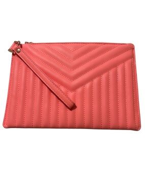 A New Day salmon quilted wristlet NWOT